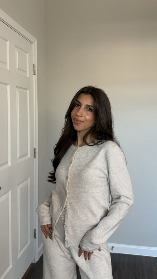 Olly Cardigan (Oatmeal) *EST. SHIPS 12/12 OR SOONER*