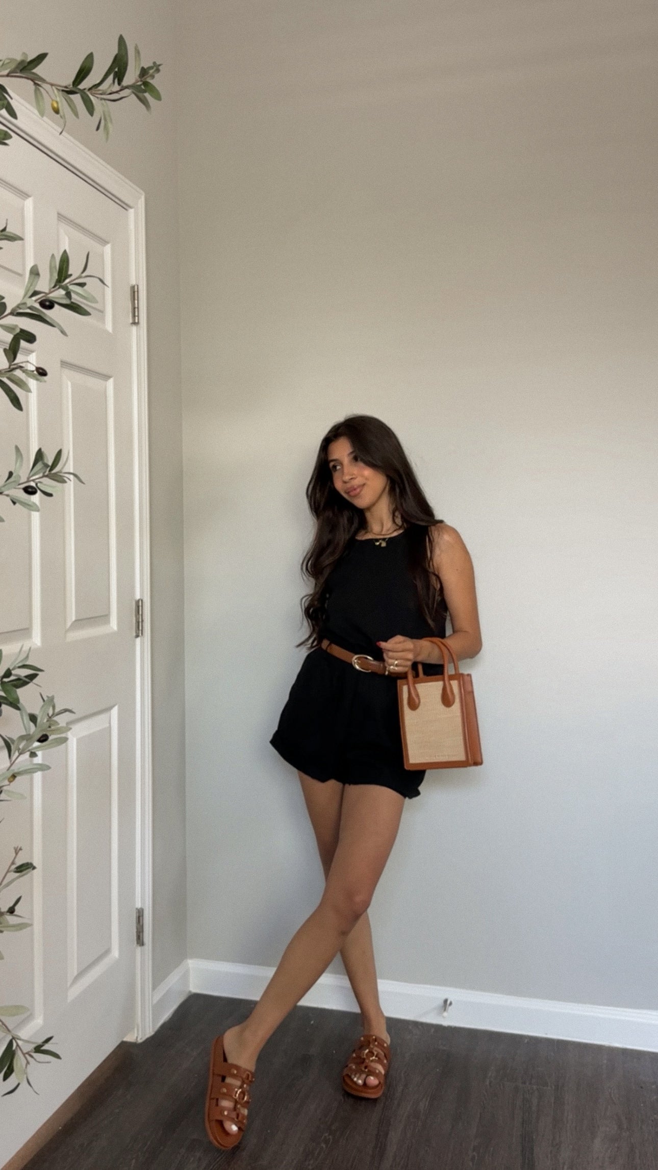 Vivi Shorts (Black) *SHIPS 7/6*
