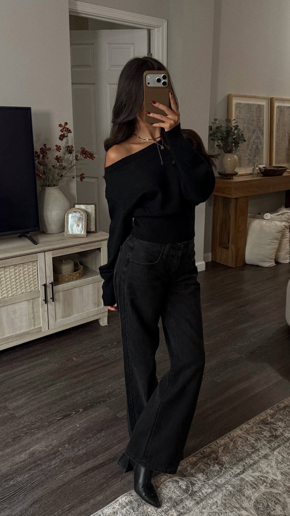 Sable Sweater (Black)