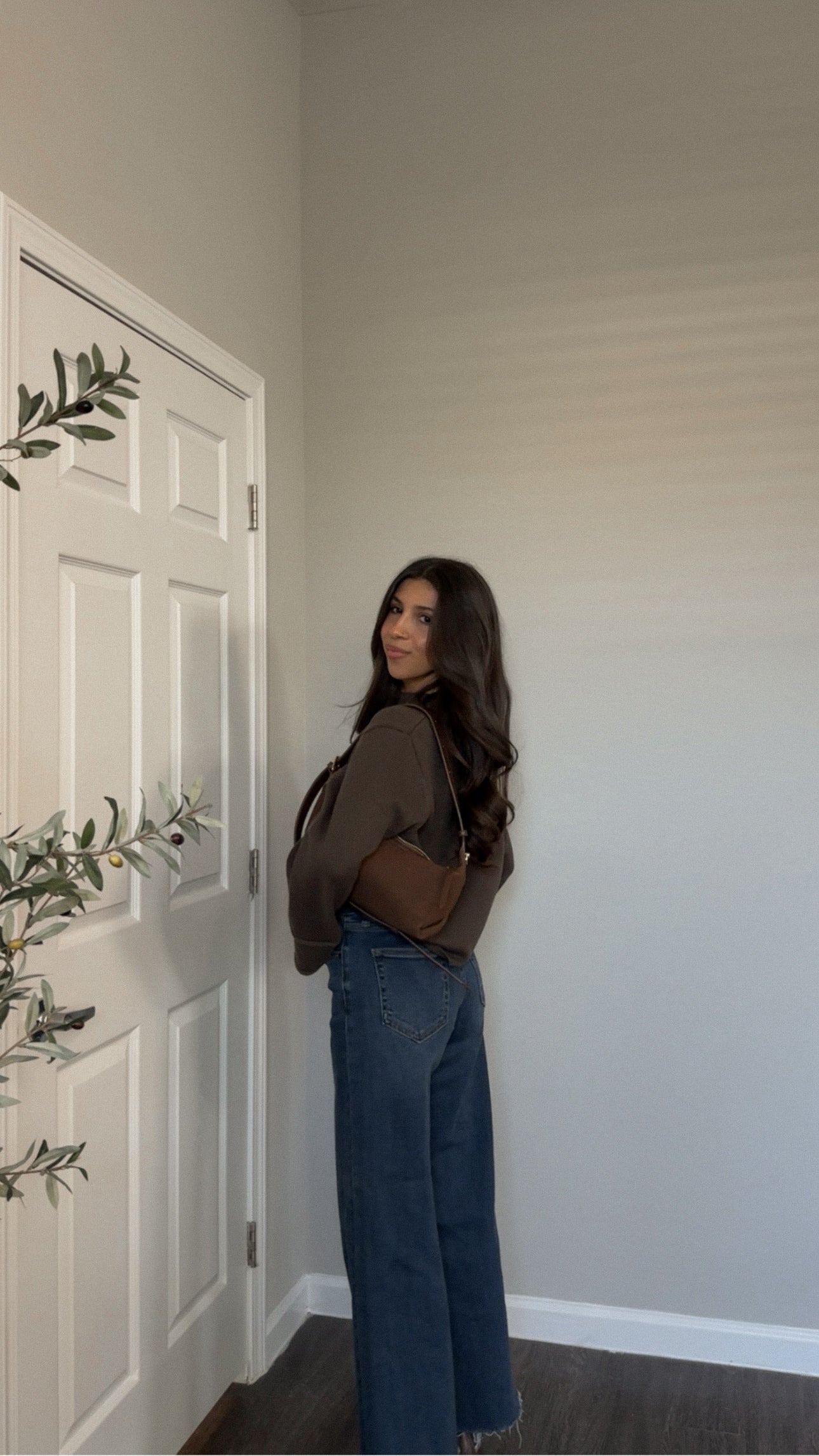 Ginny Sweater (Brown)