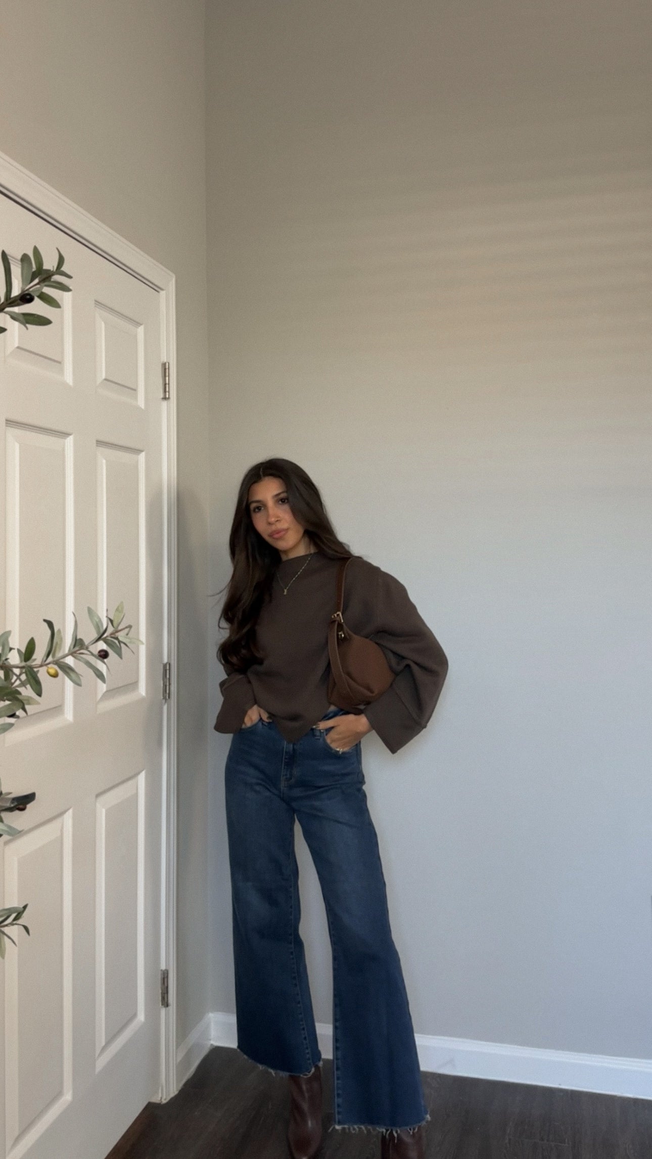 Ginny Sweater (Brown)