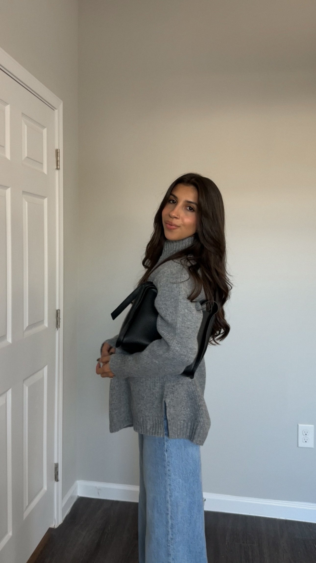 Sistine Sweater (Grey)