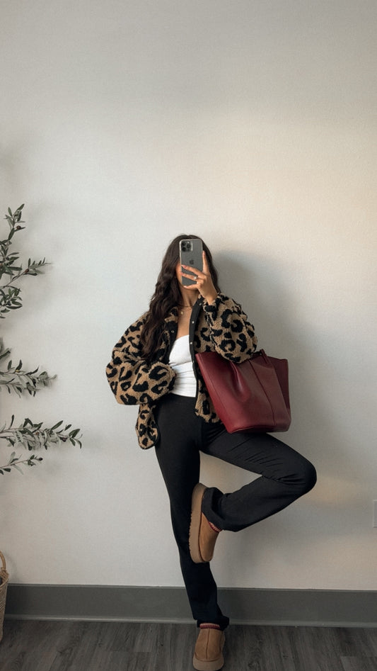 Kaia Leopard Sherpa - COMING BACK