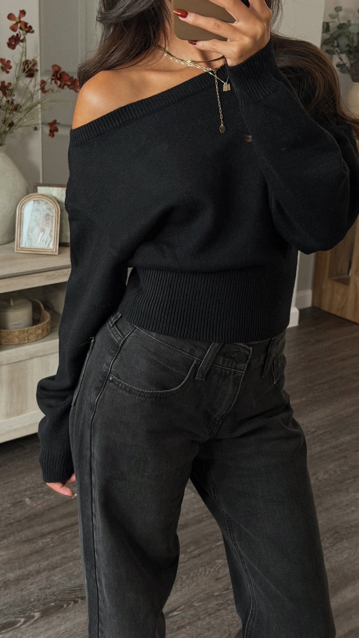 Sable Sweater (Black)