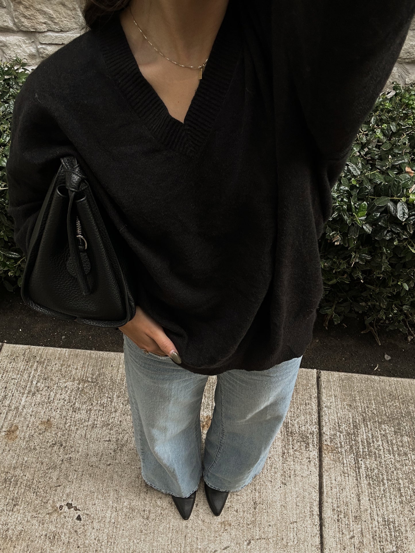 Cash Sweater (Black)