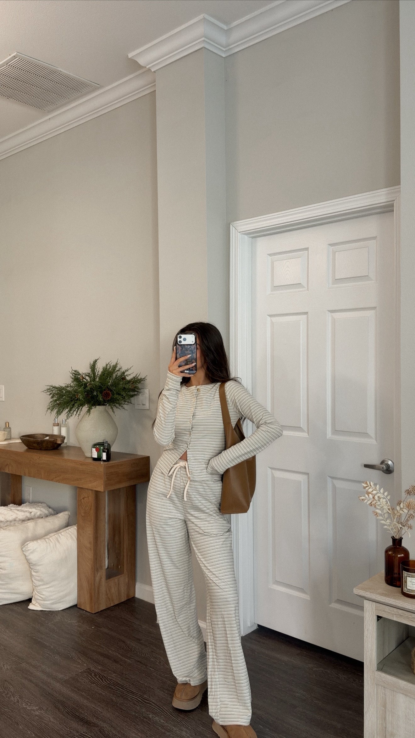Brielle Cardigan (Ivory)