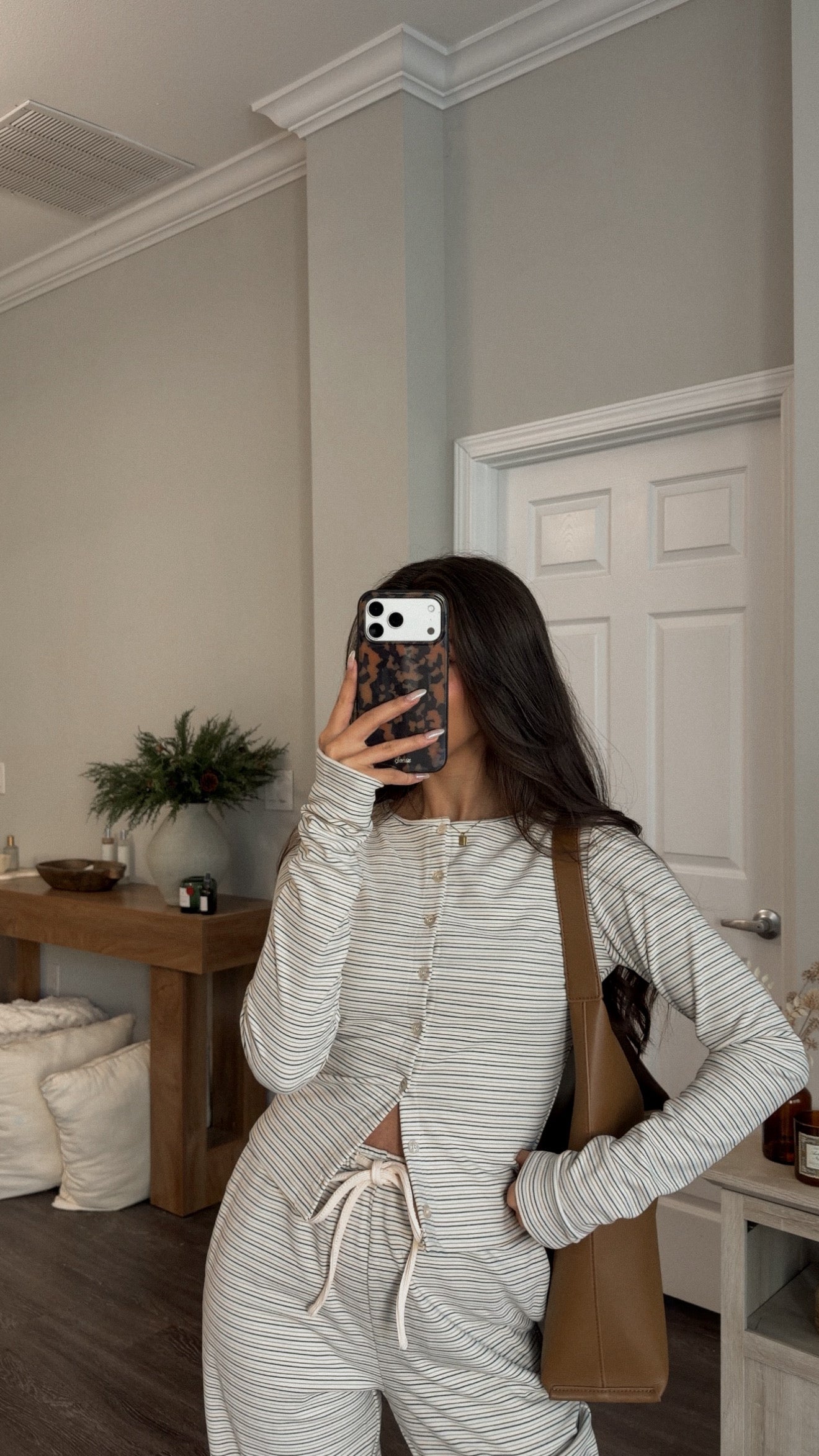 Brielle Cardigan (Ivory)